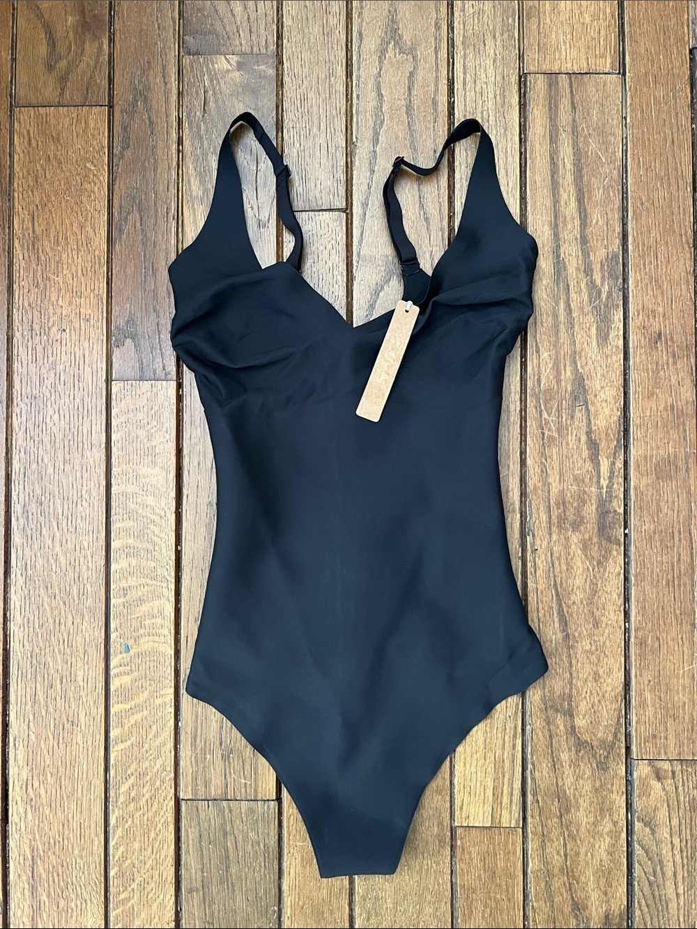 SKIMS Black Skims Body Core Sculpt Plunge Bodysuit Thong Back Size Medium NWT